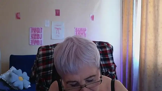 Chatroom XXX en direct de Sandra_Snowflake