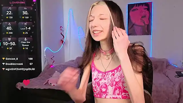 KiraGlam's Live XXX Chat