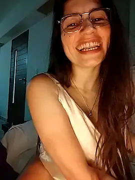 Chatroom XXX en direct de LolatuMiel