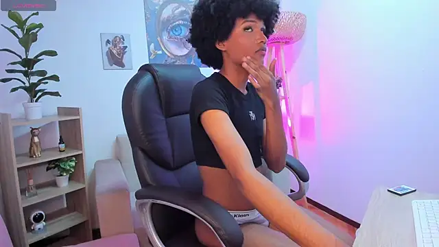 NaomiSaenz_'s Live XXX Chat