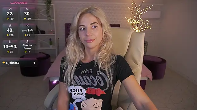 XXX chat uživo modela BellaRayyy