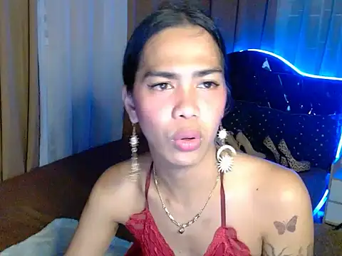 Pokazy przed kamerką – AsianGoddess18