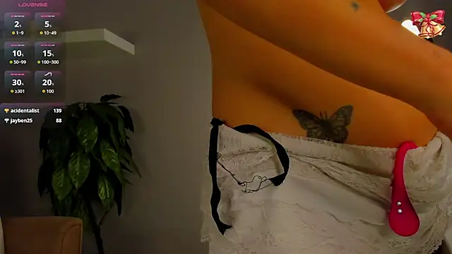 Angel_Sapphire_ Chat XXX live