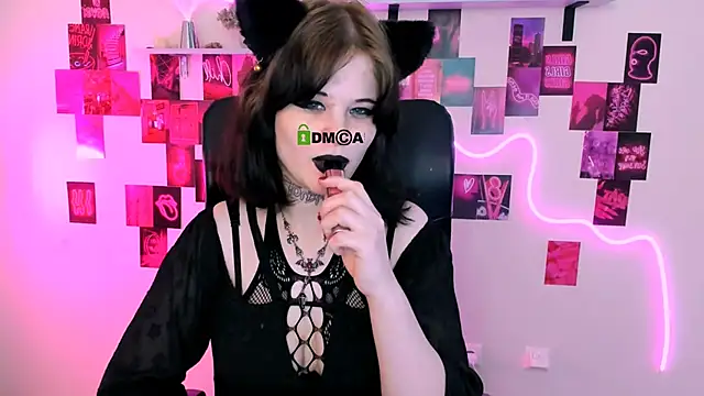 Chat +18 de nikki_kiss_ ao vivo