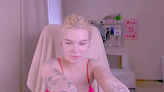 Czat XXX na żywo – Hot_Blonda
