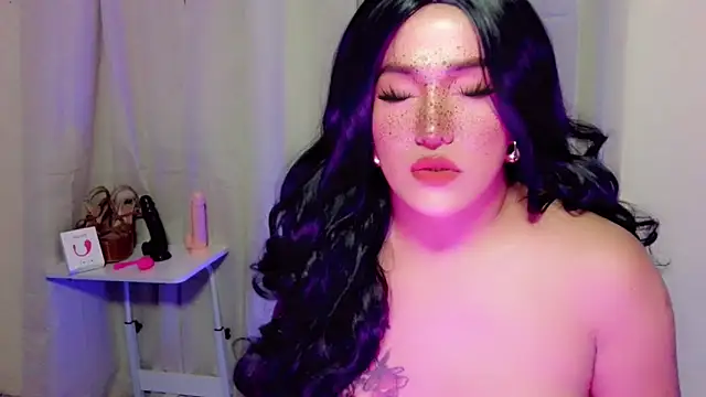 ChloeAsian 在線直播表演