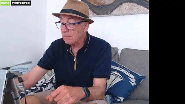 XXX chat uživo modela bluedae1