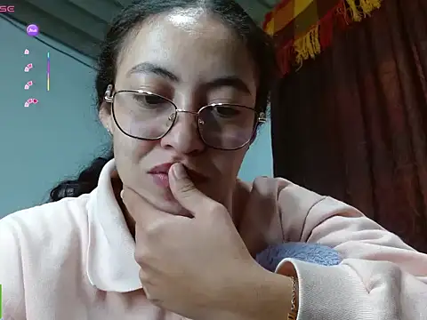Amitlu_'s Live XXX Chat