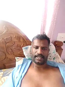 Paramkeerthi Adlı Modelin Canlı XXX Sohbeti