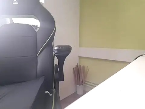 feathersify webkamerás műsora