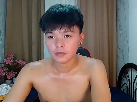 yourhotasiandoms Pertunjukan Webcam
