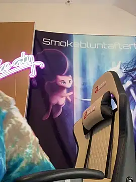 Smokebluntafterblunt webkamerás műsora