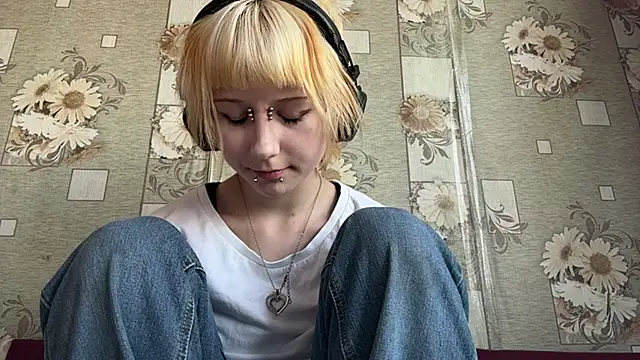 Онлайн чат XXX FatimahFroman