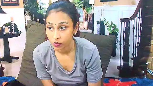 IndianSexyButt Live XXX-Chat