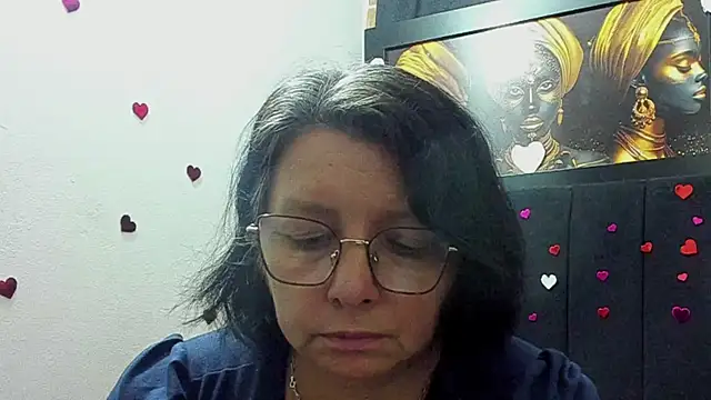 Evaaross_2345's Webcam Show