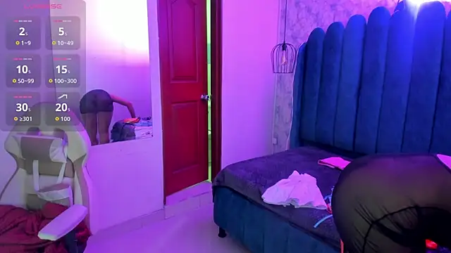 miiaboss_'s Live XXX Chat