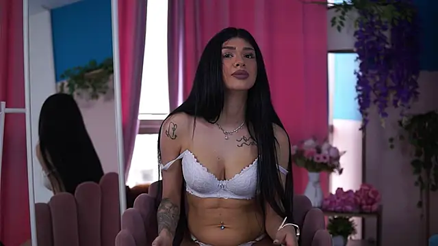 SpicyLeila's Live XXX Chat