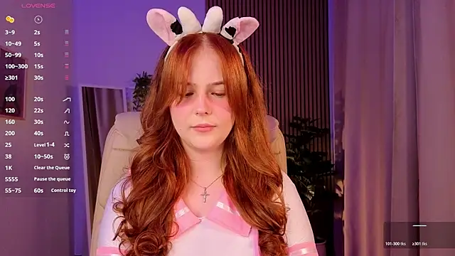 Elle_Funning's Live XXX Chat