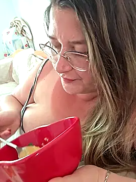 BellaMonella88 Webcam show