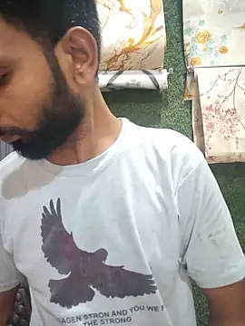 Akki-101 Pertunjukan Webcam