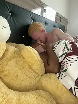 BonnyMolhada's Live XXX Chat