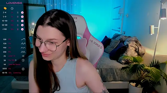 Онлайн чат XXX LinaBlossom_