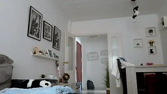 yanick931 Webcamshow