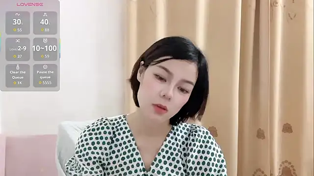 Linda-LL's Webcam Show