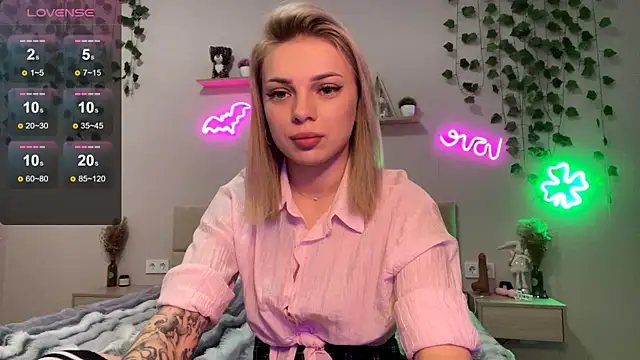 CandyRass' Live XXX Chat