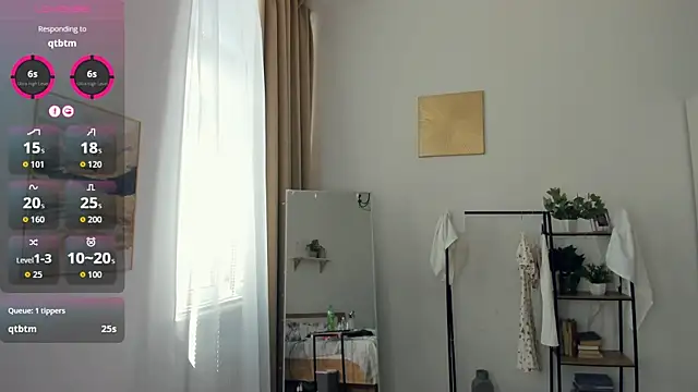 XXX chat uživo modela FaaBinaa