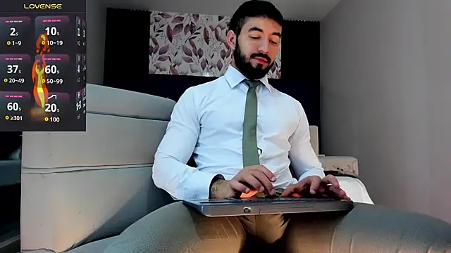 MarkWalker__ Show in webcam