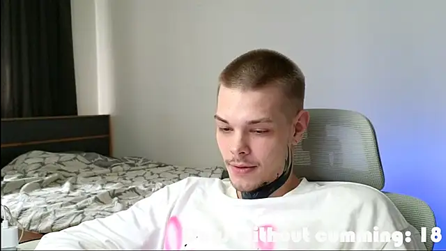 DENIS_HEREのライブXXXチャット