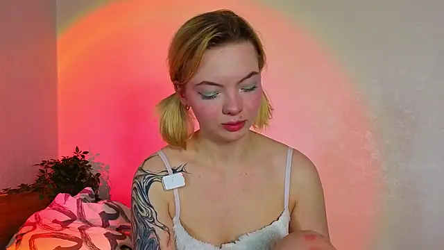 MelinaBunnyyy: онлайн-секс-чат