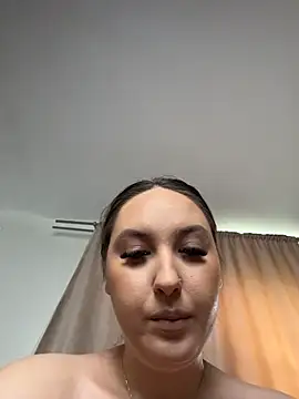 Lucy_doll22 现场XXX聊天