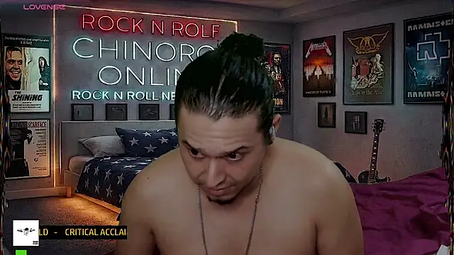 Show modela chino_roz na web-kameri