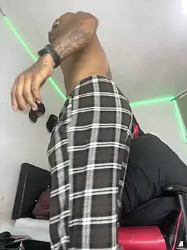 Show Webcam de BBC_Black_