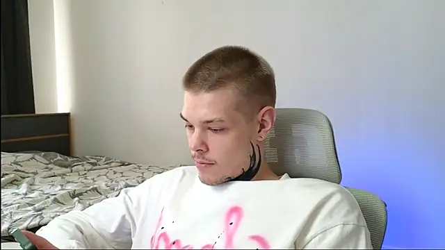 دردشة DENIS_HERE الجنسية المباشرة