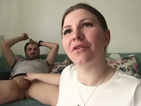Aliceandmario Webcam show