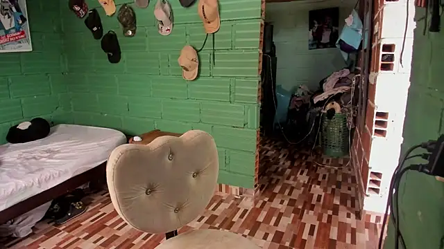 Chat +18 de DanaaRey ao vivo