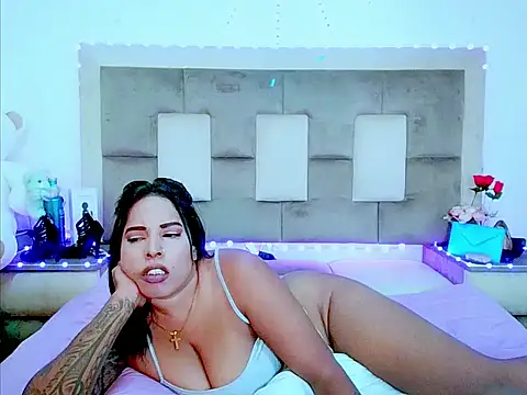 indiantopaz694u's Live XXX Chat