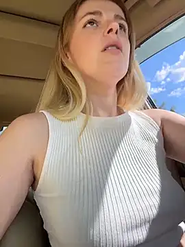 Czat XXX na żywo – HarrietDart