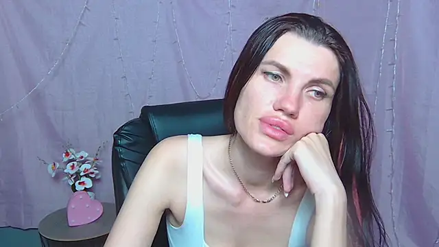 MilaLoona's Live XXX Chat
