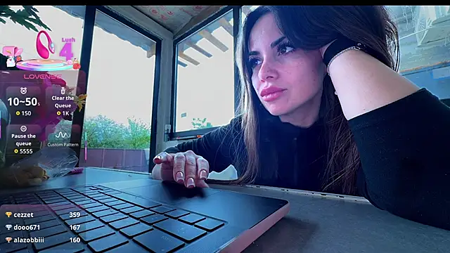 MyPhoenix Live XXX Chat