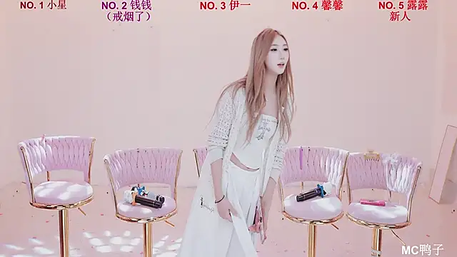 ZZ00033S Live XXX-chat