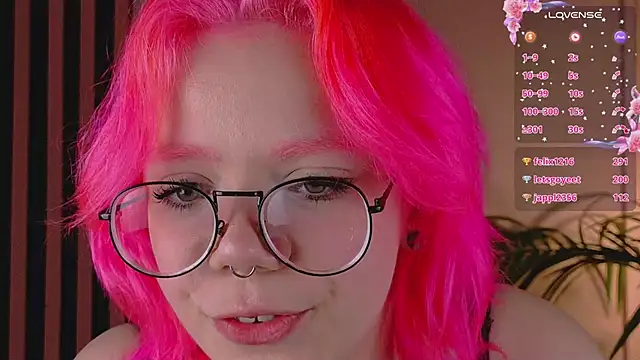 Waifu_Ketrin Chat XXX live