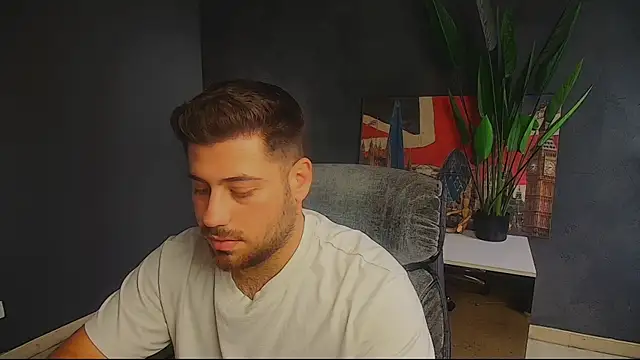 XXX chat uživo modela DaxGreer