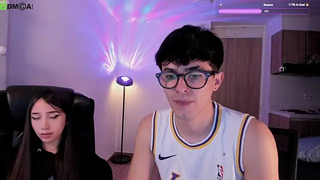 Mikeyvioleta_n Webbikameraesitys