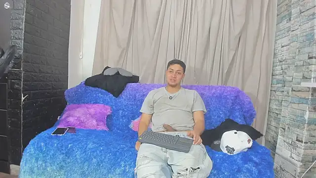 NoahAndBunny Live XXX Chat
