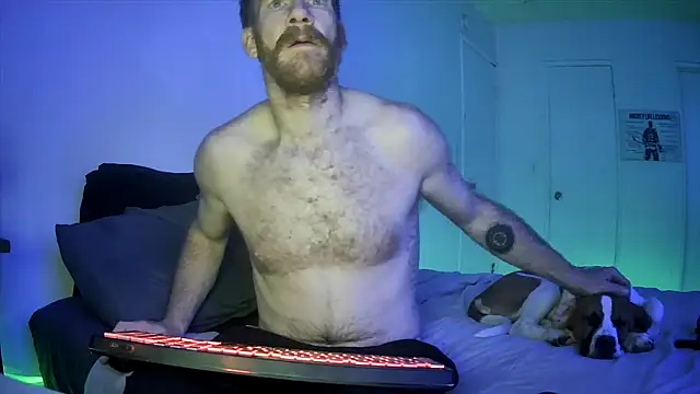 Tiggitytomociti's Webcam Show