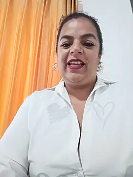 Chat +18 de SHARAAY__GOLD ao vivo